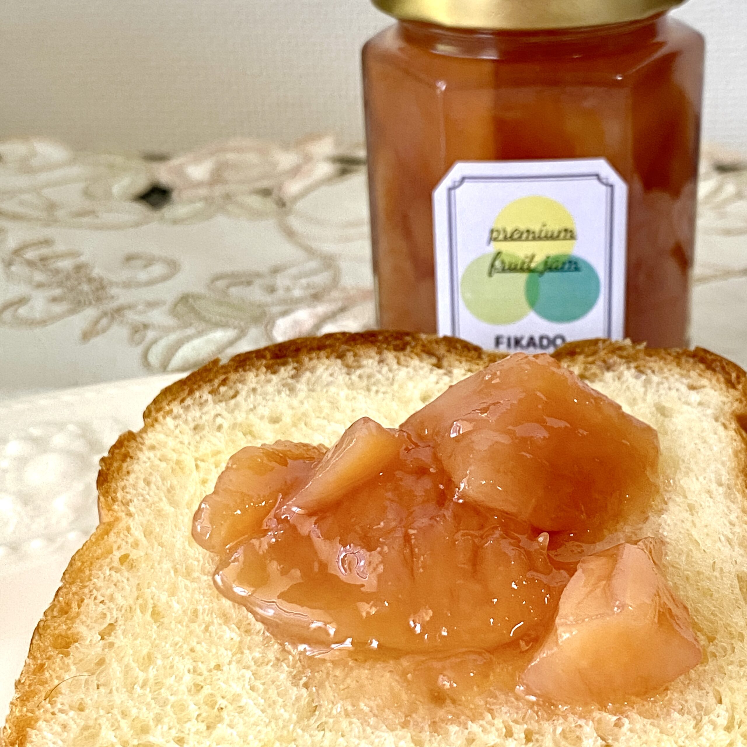 桃とすもものジャム